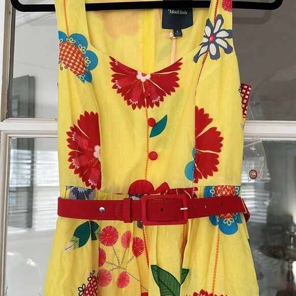 NWT ModCloth Retro Looking Floral Dress - Picture 2 of 8